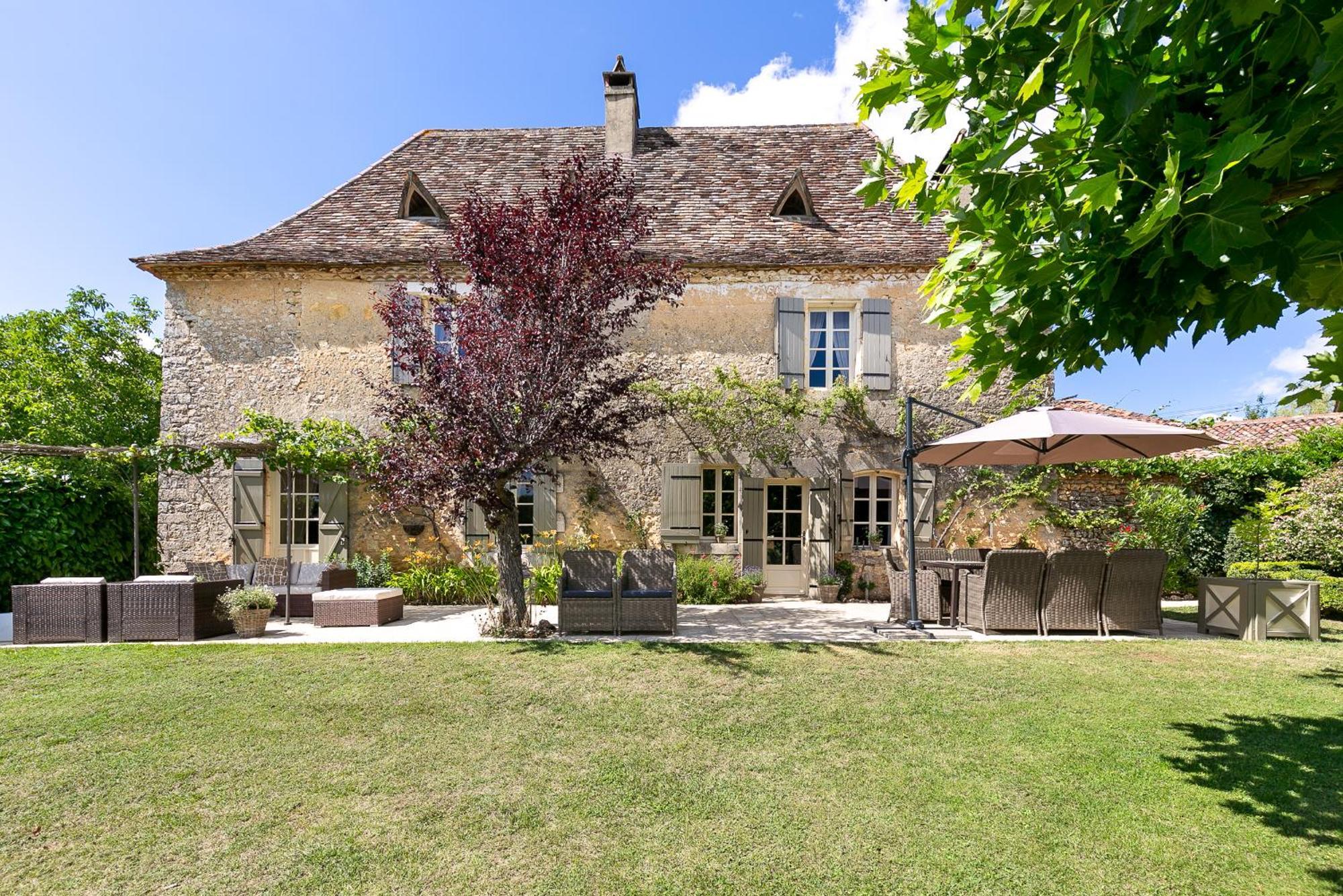 La Maison Louverie Pontours ภายนอก รูปภาพ