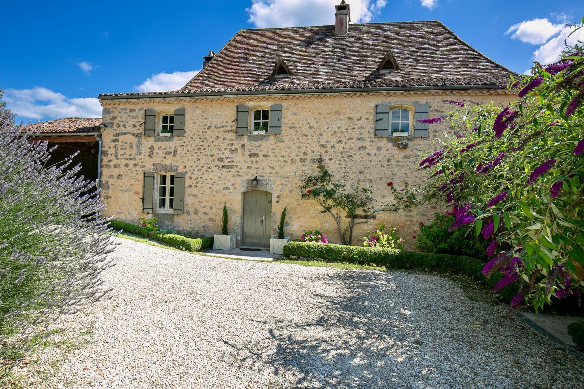 La Maison Louverie Pontours ภายนอก รูปภาพ