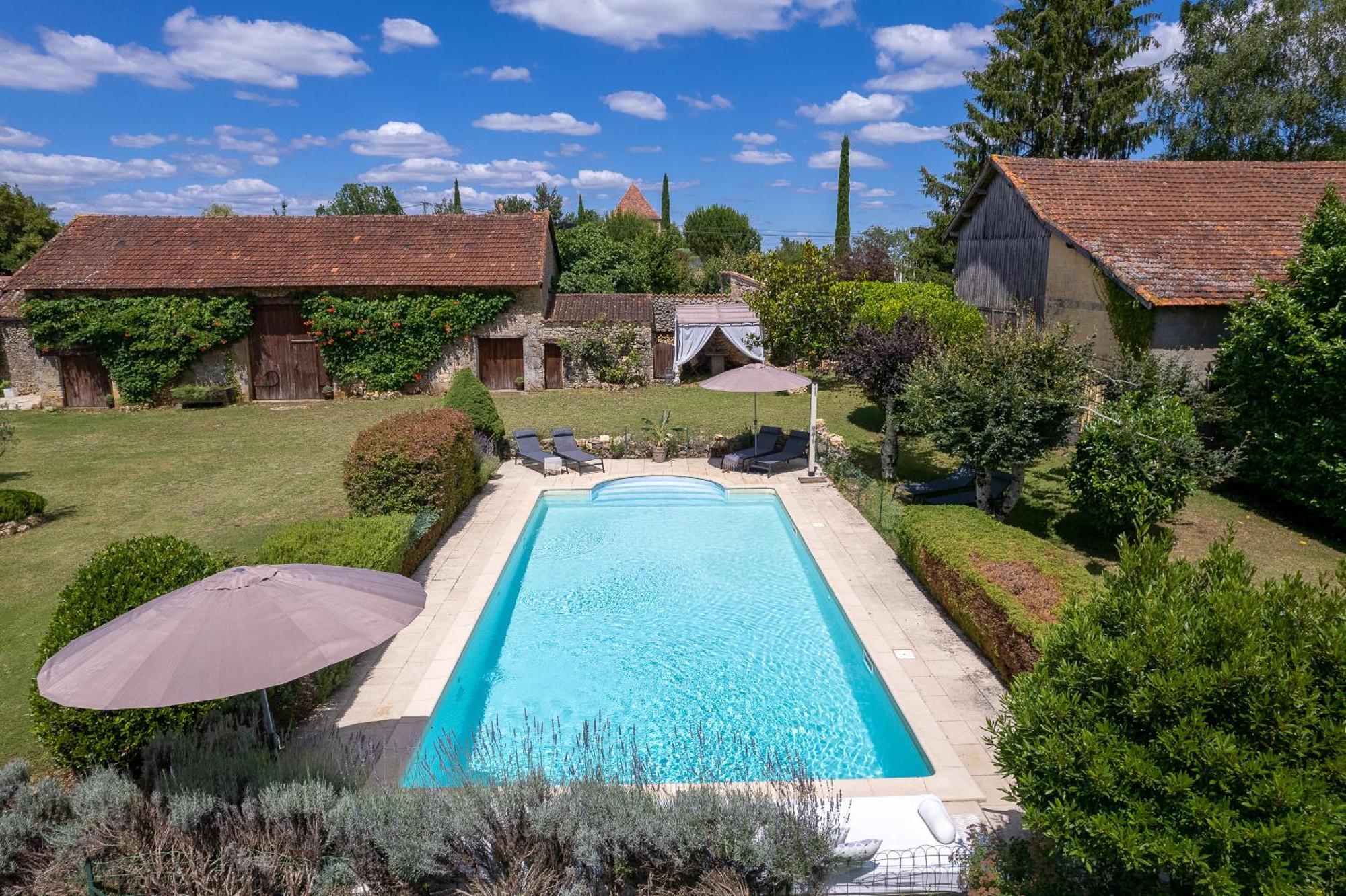 La Maison Louverie Pontours ภายนอก รูปภาพ