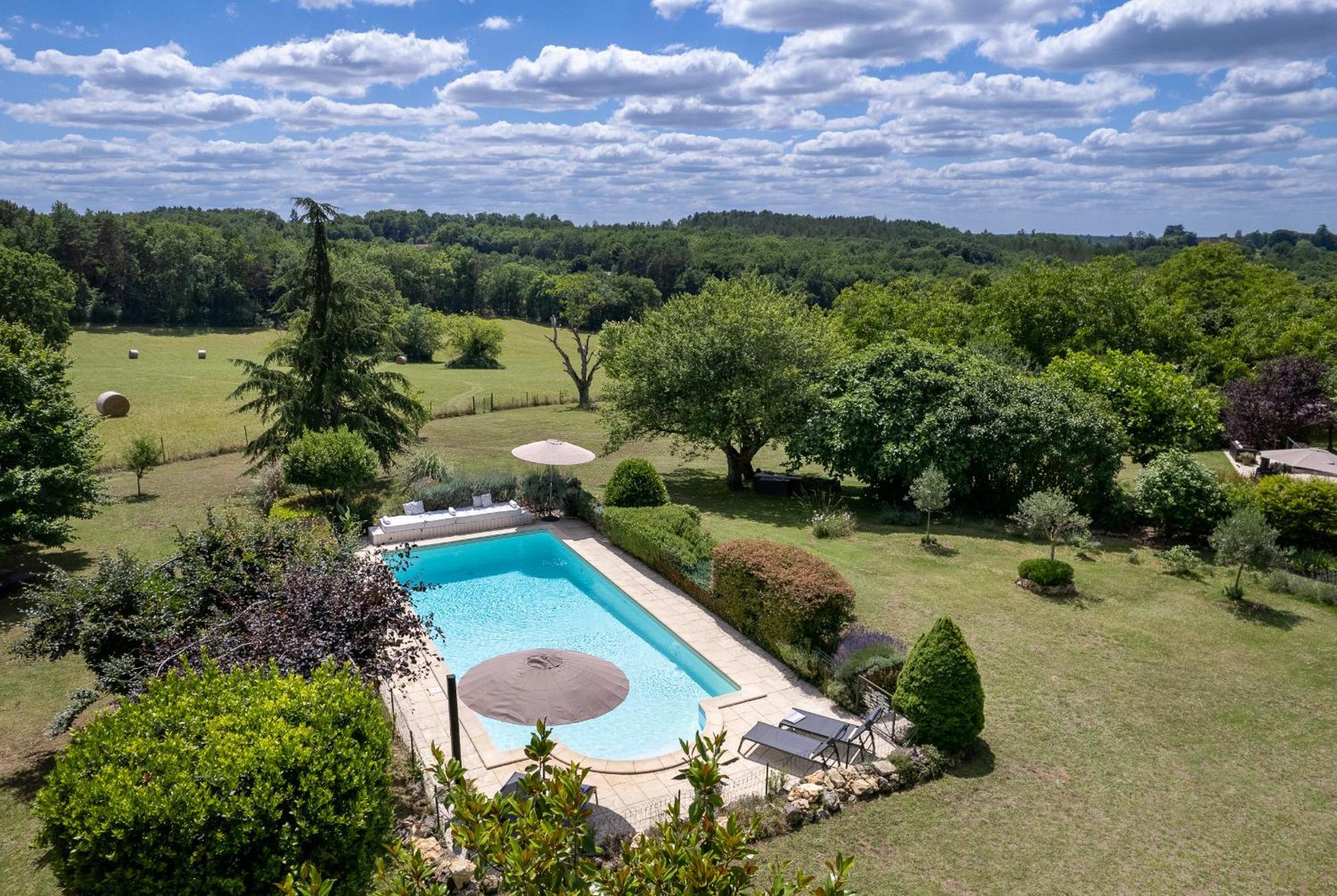 La Maison Louverie Pontours ภายนอก รูปภาพ