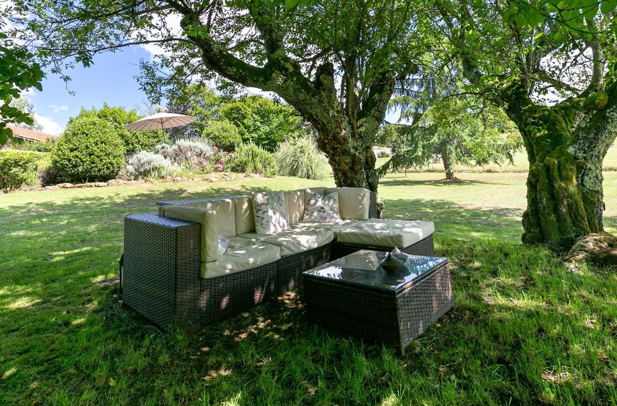 La Maison Louverie Pontours ภายนอก รูปภาพ