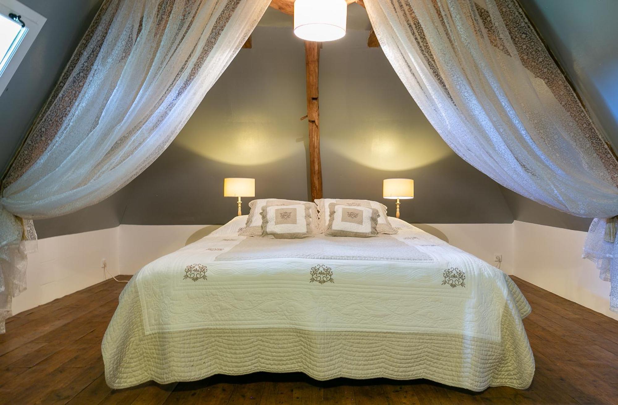 La Maison Louverie Pontours ภายนอก รูปภาพ