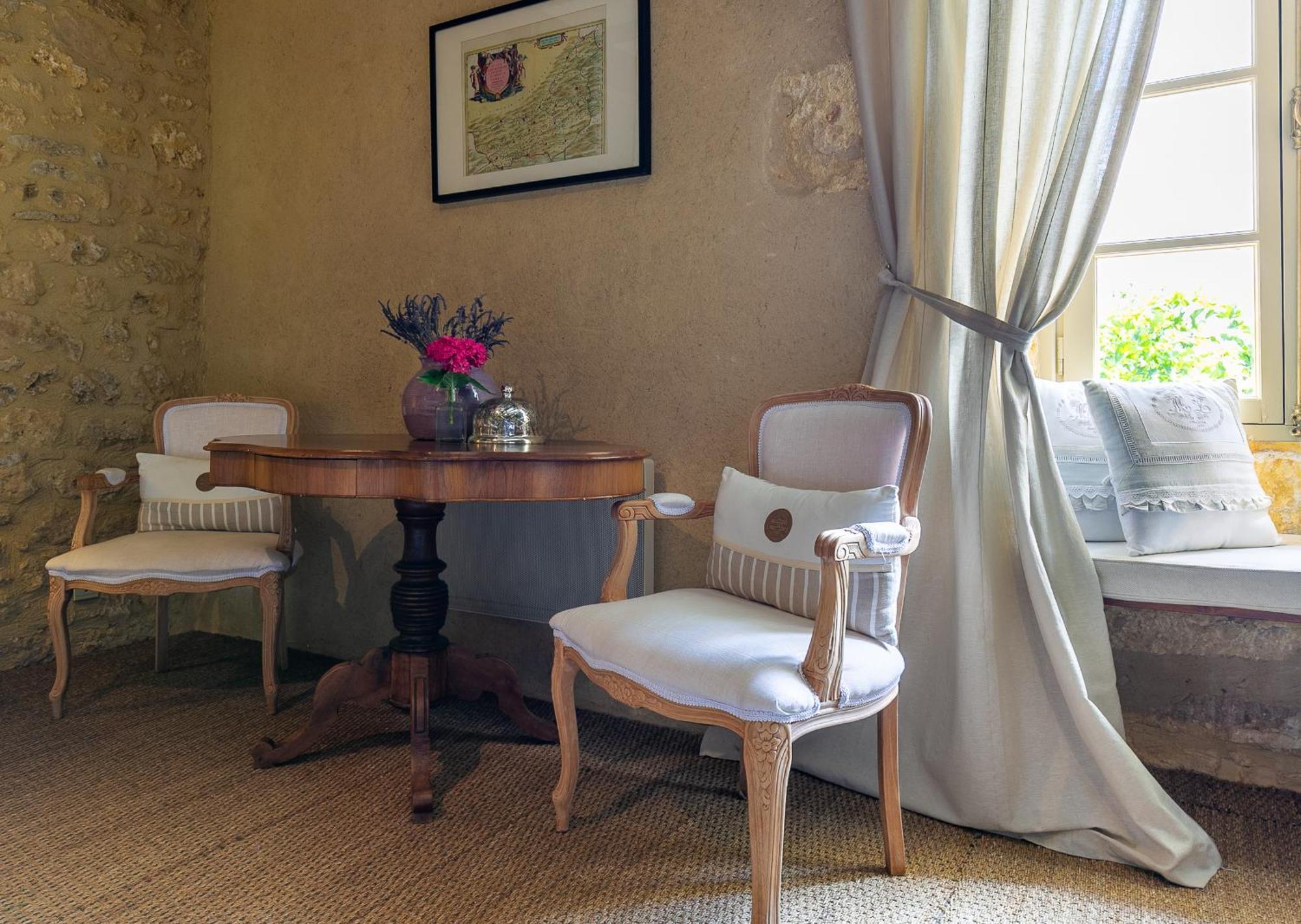 La Maison Louverie Pontours ภายนอก รูปภาพ