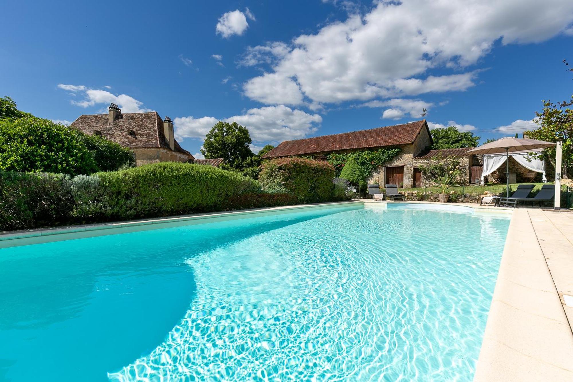 La Maison Louverie Pontours ภายนอก รูปภาพ